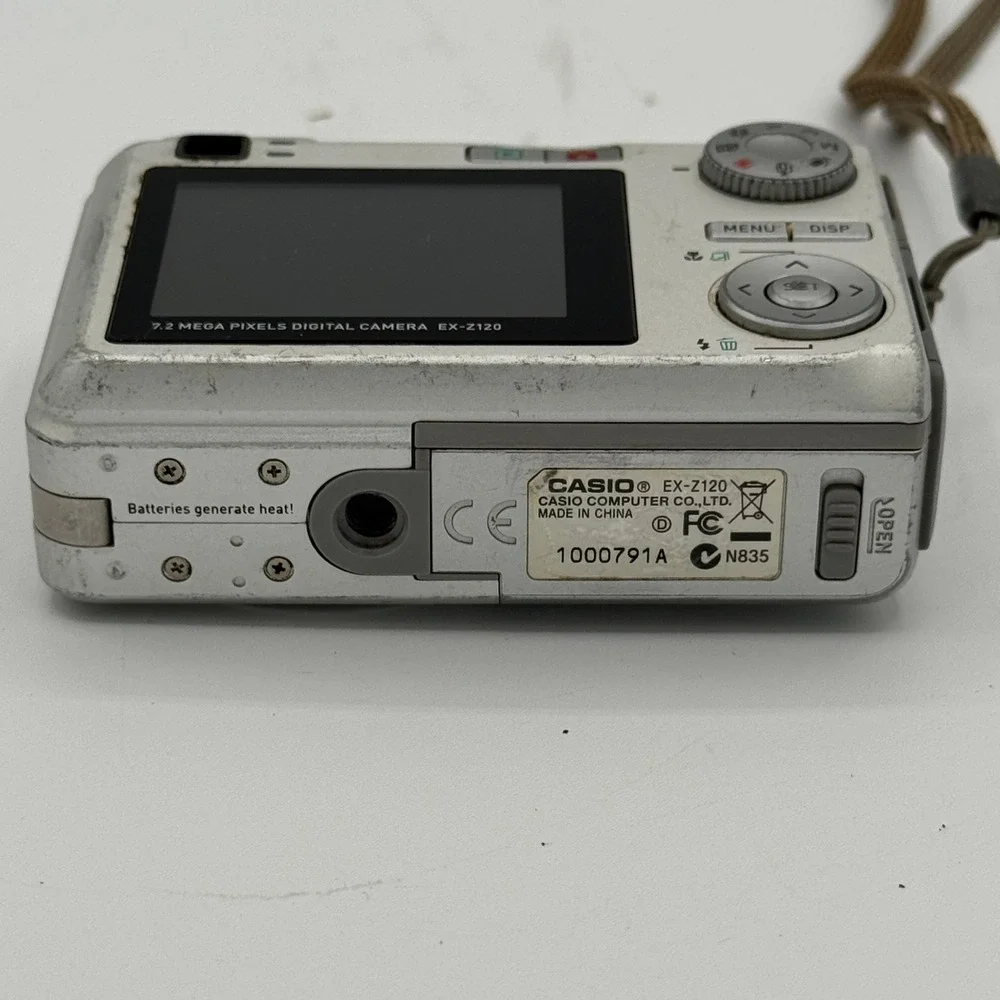 Casio Exilim EX-Z120 7.2MP Digital Camera Silver 3x Zoom SD Card Tested Working